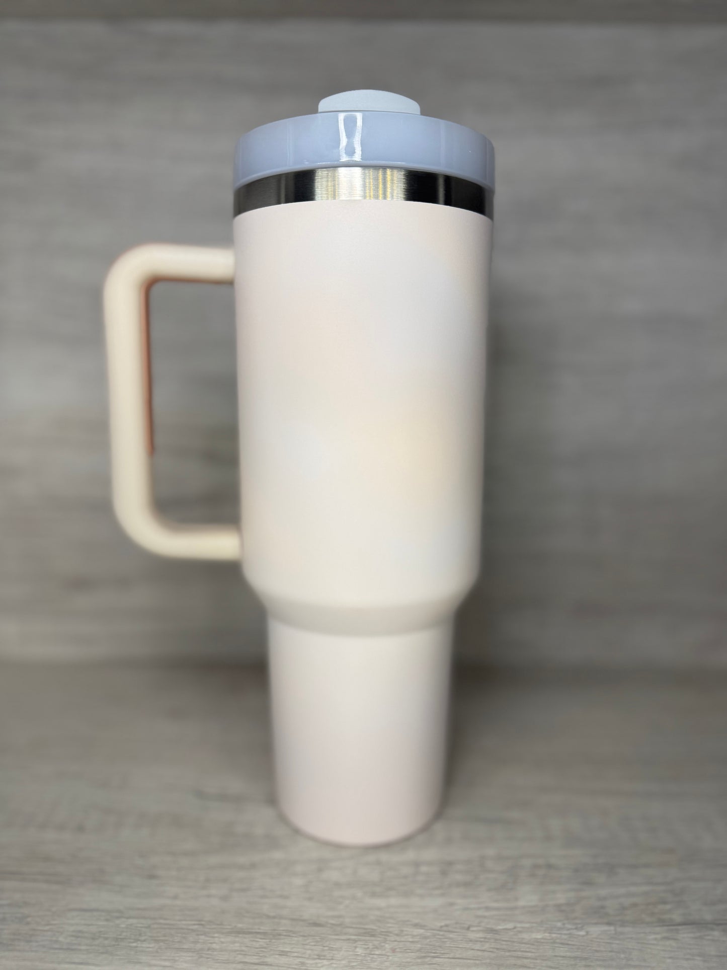 Creamy Berry Cup. 40 oz