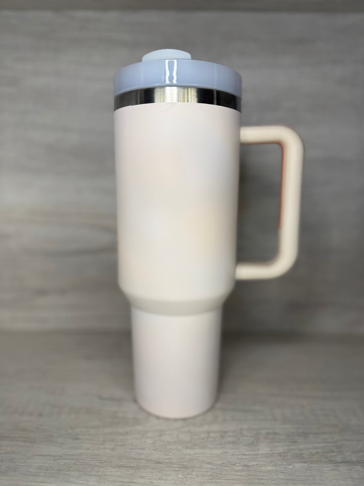 Creamy Berry Cup. 40 oz